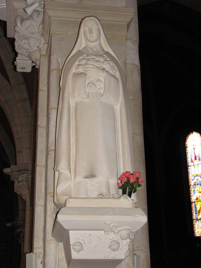 Statue de Sainte Thérèse-de-l'Enfant-Jésus